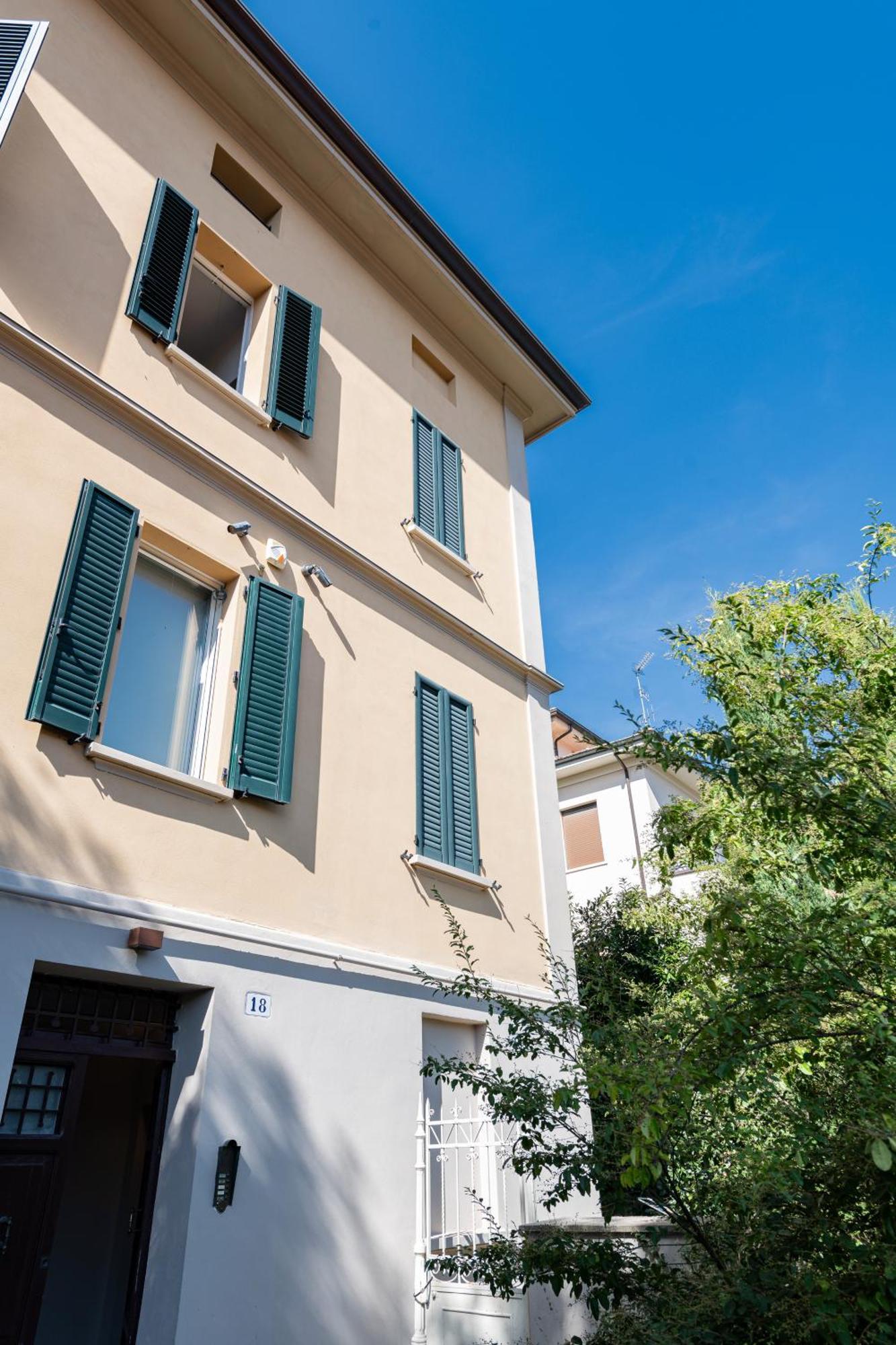 Апартаменты Splendido Attico Tra I Colli, Centro Storico E Ospedale Rizzoli Болонья Экстерьер фото